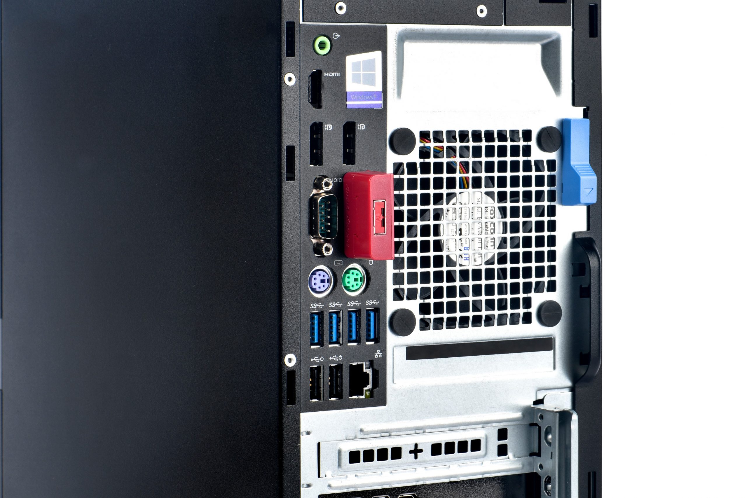 Serial Port Lock Physical Cybersecurity Solutions in Dubai Smartkeeper